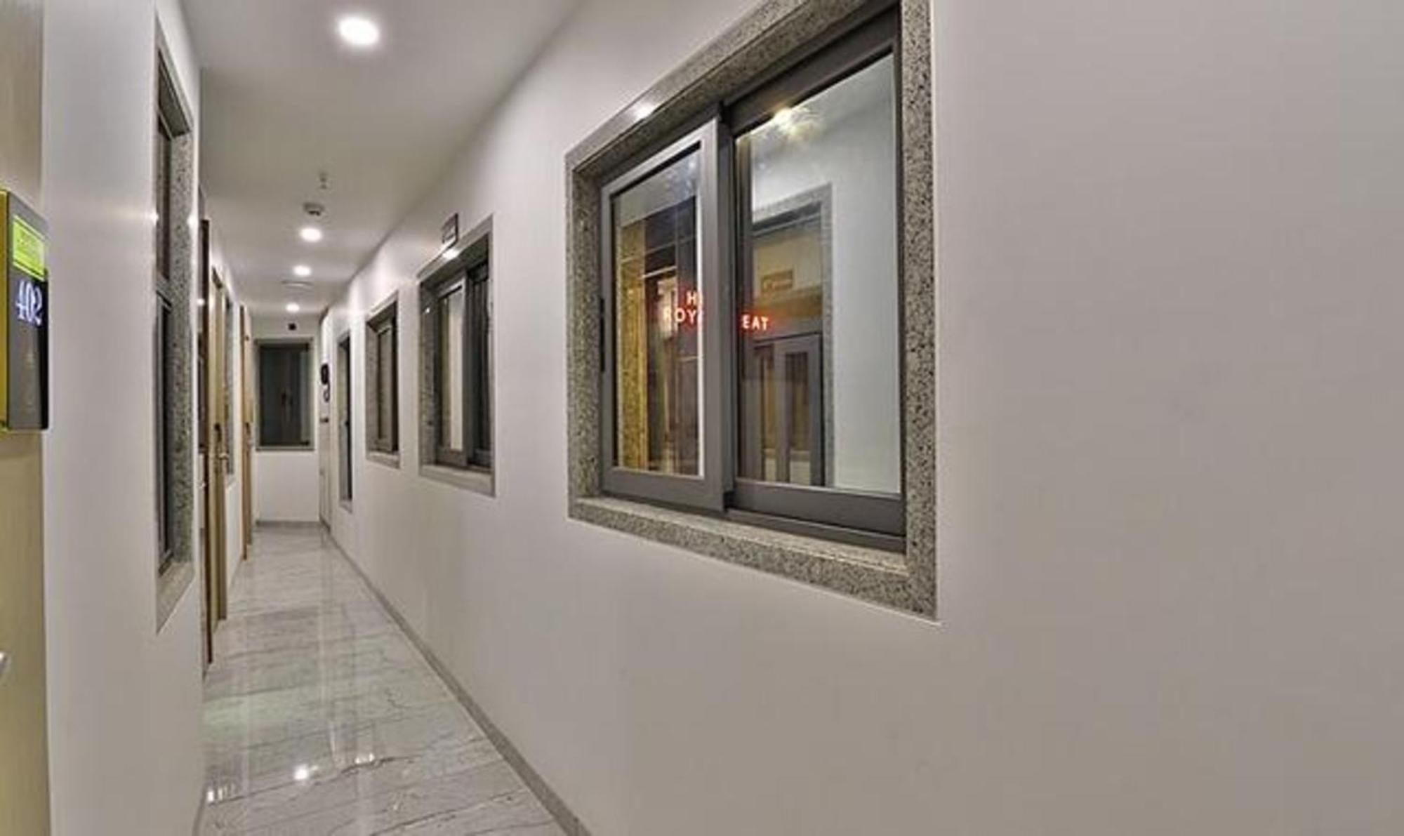 Fabhotel Prime Legend Сурат Экстерьер фото
