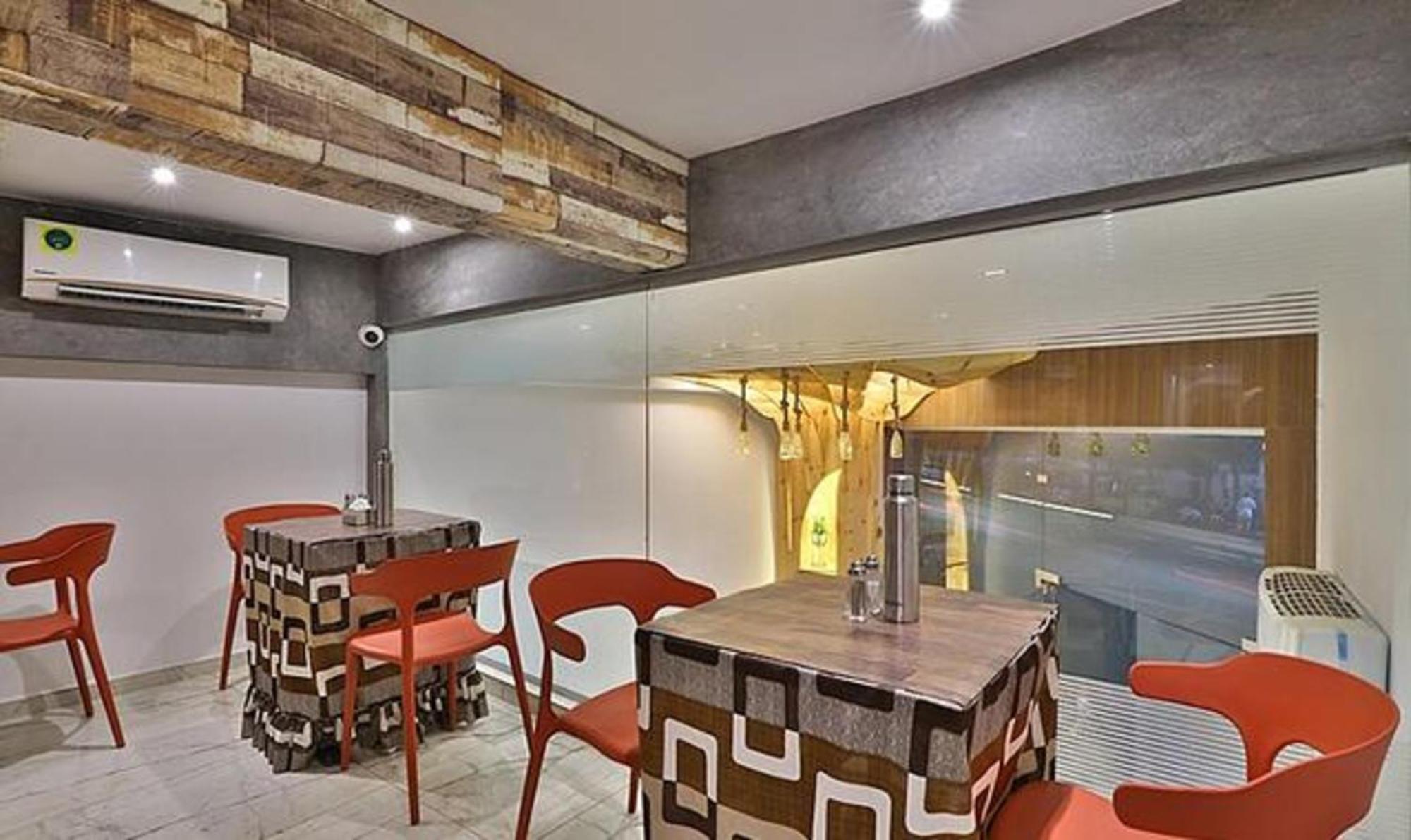 Fabhotel Prime Legend Сурат Экстерьер фото