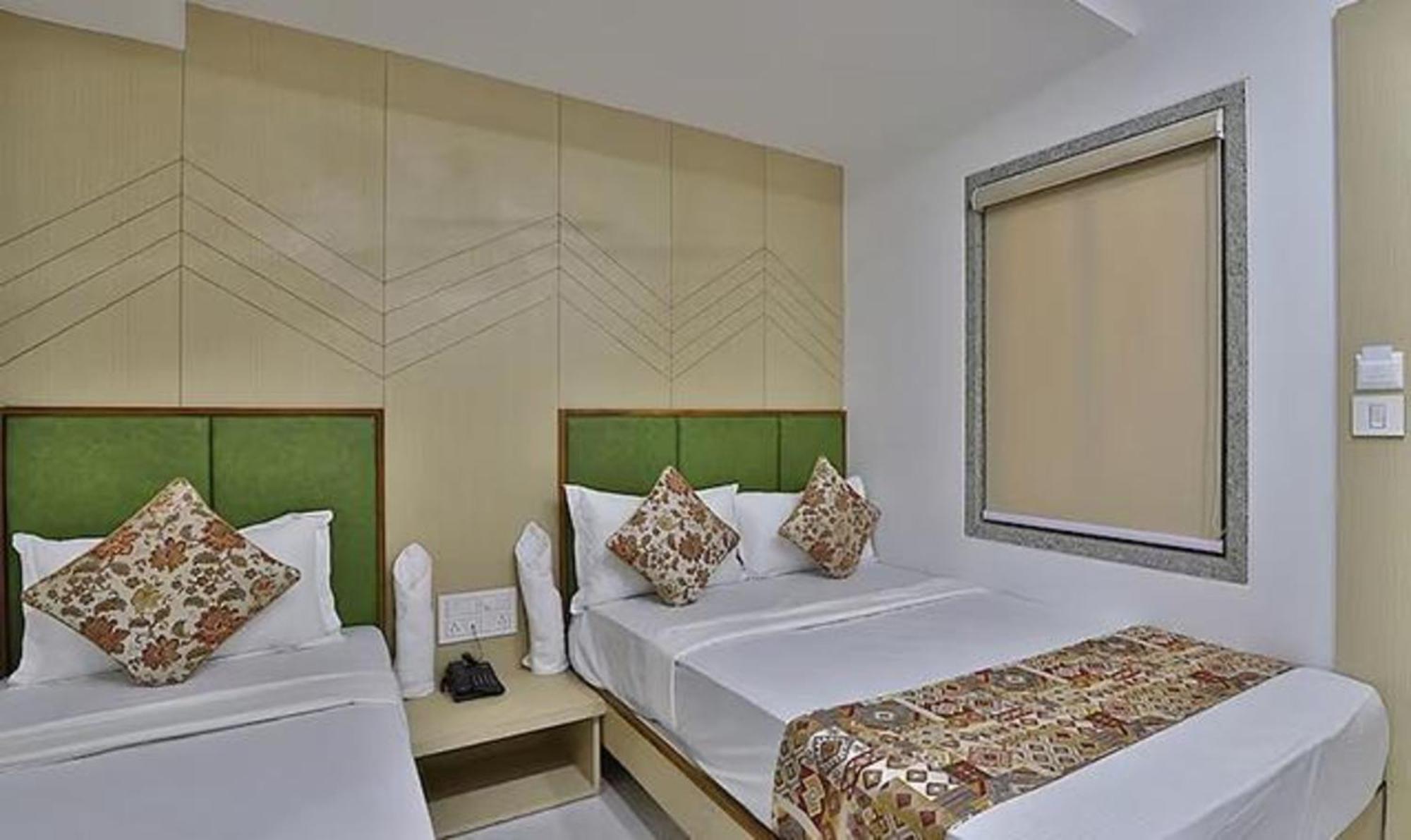 Fabhotel Prime Legend Сурат Экстерьер фото